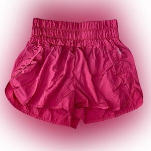 NWOT FREE PEOPLE THE WAY HOME PINO ATHLETIC SHORTS // SIZE LARGE🩷